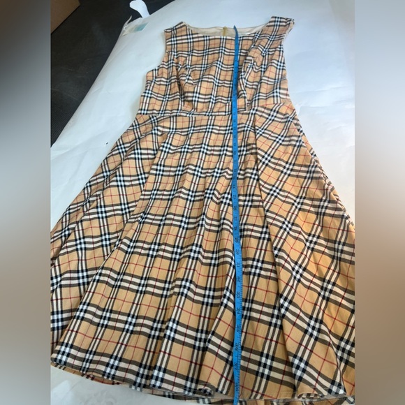 Burberry plaid vibes dress w lining and zipper- full skirt pretty tailoring - Picture 6 of 11